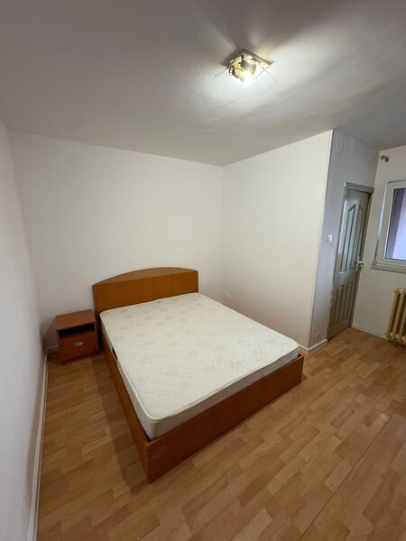 Dristor, Titan, Fizicienilor,